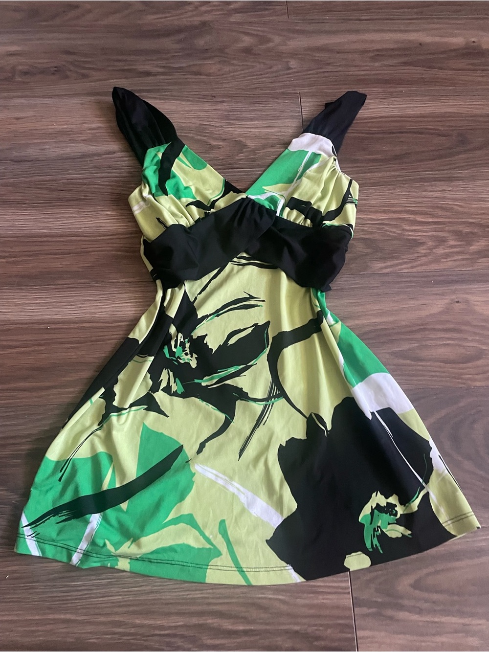 Green & Black Floral-Print Camisole by